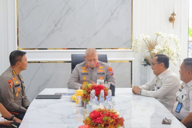 Kakanwil Ditjenpas Kalsel dan Kapolda Kalsel Perkuat Sinergi Pengamanan dan Dukungan Tugas Pemasyarakatan