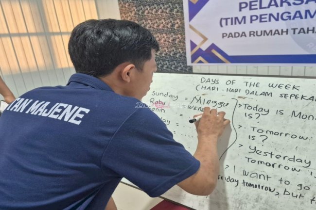 Rutan Majene Tingkatkan Kualitas Pembinaan Warga Binaan melalui Kelas Bahasa Inggris 