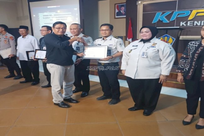 Kanwil Ditjenpas Sultra Raih Penghargaan IKPA Pagu Kecil Terbaik Semester I TA 2026 dari KPPN Kendari
