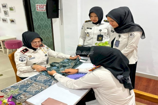 Kakanwil Ditjenpas Kep. Babel Pantau Poduksi Batik Lapas Perempuan Pangkalpinang, Dukung Bersaing di Pasaran
