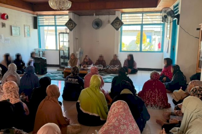 Warga Binaan Lapas Perempuan Martapura Dalami Hablum Minannas melalui Pengajian