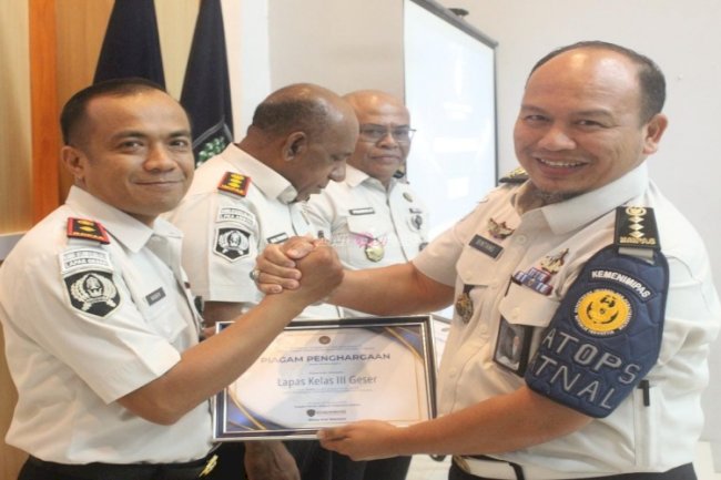 Lapas Geser Raih Penghargaan Terbaik I Kategori Gangguan Kamtib Terendah se-Maluku