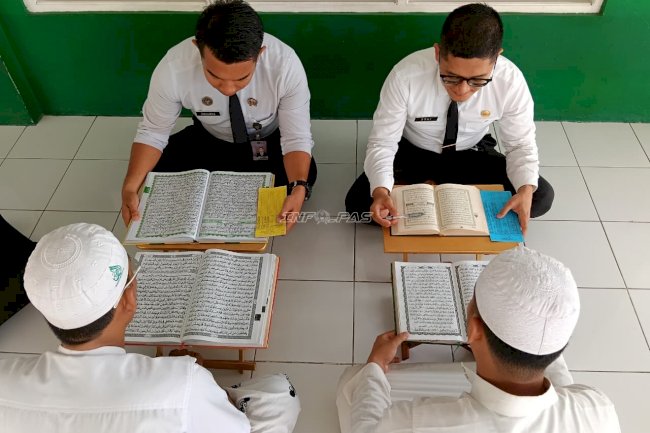 Bangun Nilai Spiritual, Warga Binaan Lapas Tanjung Rutin Belajar Baca Al-Qur'an Setiap Usai Ashar