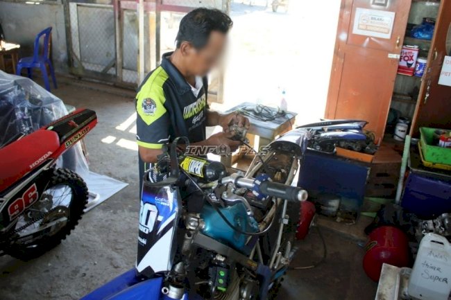 Lapas Banjarmasin Bekali Warga Binaan Keterampilan Otomotif lewat Praktik Perbaikan Sepeda Motor