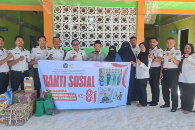 Lapas Namlea Berbagi Sembako di Pesantren Al-Anshor Jikumerasa