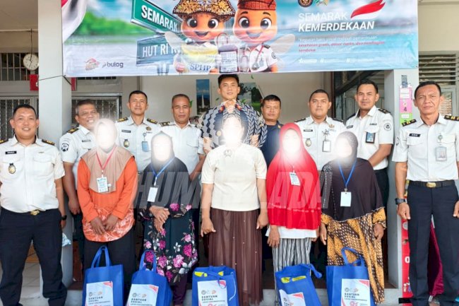Sambut HUT Ke-81 RI, Lapas Tanjungpandan Salurkan 15 Paket Bansos bagi Keluarga Warga Binaan dan Masyarakat