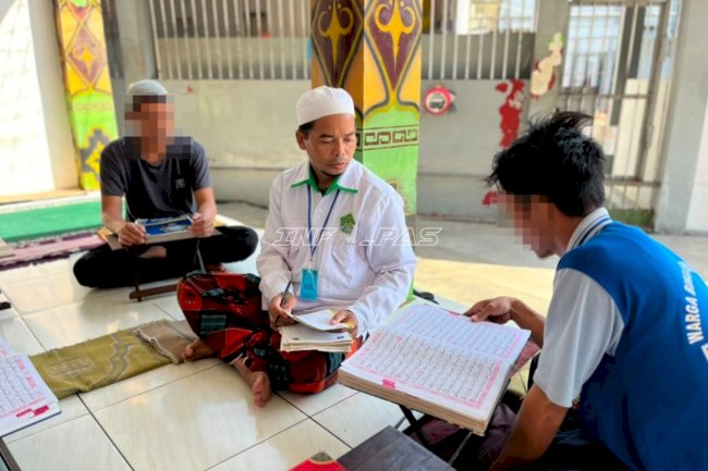Perkuat Pembinaan Kepribadian, Warga Binaan Rutan Rantau Mengaji Bersama Kemenag Tapin