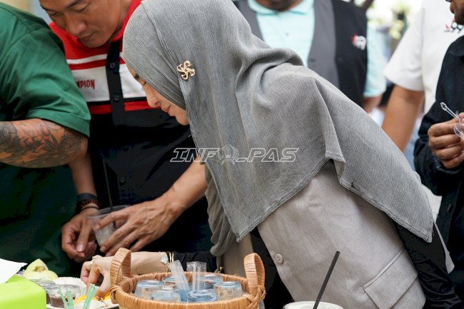 Haru di Lapas Perempuan Malang, Founder J99 Kembali Temui Warga Binaan dan Borong Karya Hasil Pembinaan