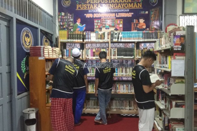 Rutan Kandangan Tumbuhkan Minat Baca Warga Binaan lewat Perpustakaan