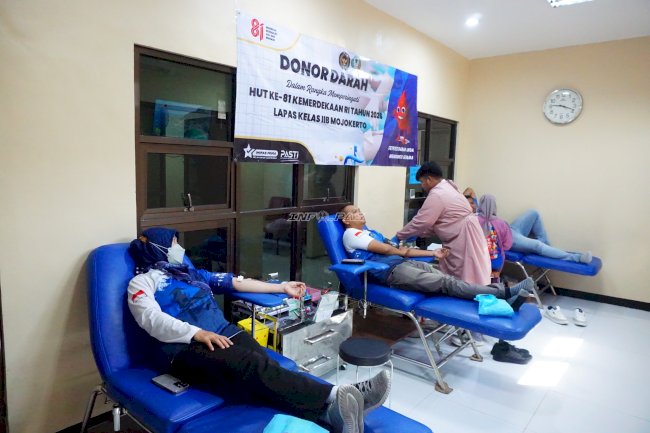 Lapas Mojokerto Donorkan 17 Kantong Darah Sambut HUT Ke-81 RI