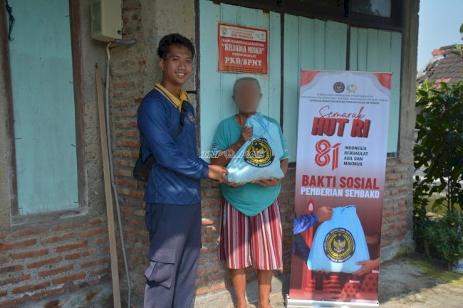 Lapas Terbuka Kendal Salurkan Sembako bagi Warga Terdampak Rob