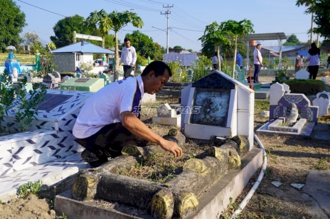 Sambut HUT Ke-81 RI, Kanwil Ditjenpas Sulteng Rawat Semangat Gotong Royong lewat Aksi Bersih Kemerdekaan