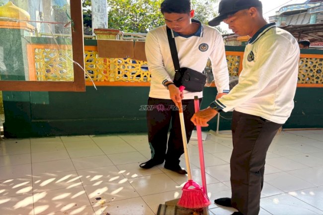 Semarak HUT Ke-81 RI, Lapas Kotabaru Gelar Aksi Bersih Kemerdekaan di Langgar Nur'Amilin