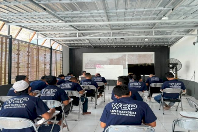 Program Pendidikan Kesetaraan Paket B Lapas Narkotika Karang Intan Dalami Tarian Tradisional