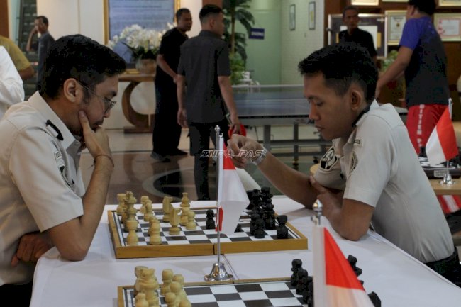 Semarak HUT RI, Ditjenpas Adu Strategi lewat Catur dan Tenis Meja