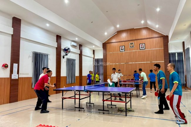 Semarak HUT Ke-81 RI, Kanwil Ditjenpas Sultra Gelar Turnamen Tenis Meja Antar-UPT se-Kota Kendari