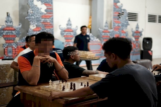 Petugas dan Warga Binaan Lapas Tabanan Adu Strategi dan Ketangkasan pada Porsenap