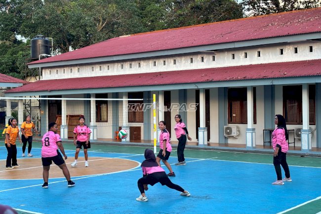Lapas Perempuan Ambon Raih Juara Voli Putri Porseni HUT ke-81 RI