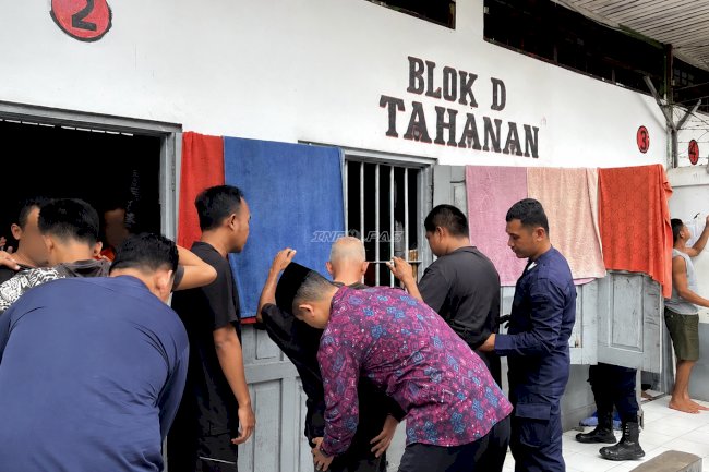 Rutan Rantau Laksanakan Penggeledahan Rutin, Cegah Gangguan Keamanan dan Ketertiban