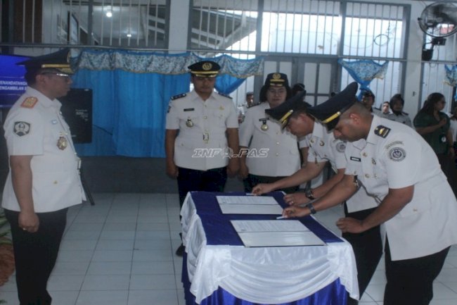 Lantik Pejabat Manajerial dan Nonmanajerial, Kakanwil Ditjenpas Maluku Tegaskan Dedikasi dan Loyalitas 