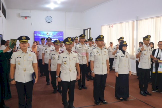 Lantik Pejabat Manajerial dan Nonmanajerial. Kakanwil Ditjenpas Kalsel Dorong Profesionalisme Pelayanan Publik
