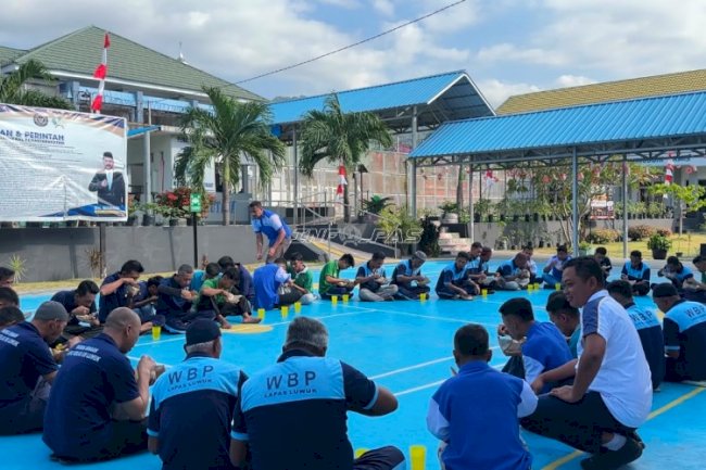 Lapas Luwuk Bangun Kebersamaan Warga Binaan dan Tamping lewat Santap Nasi Kuning  