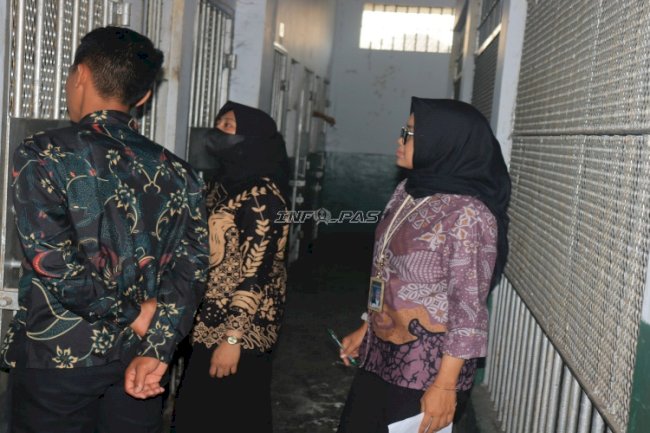 Dari Blok ke Blok, Petugas Lapas Pemuda Madiun Pastikan Warga Binaan Tetap Aman dan Sehat