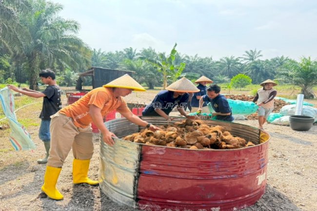  Manfaatkan Limbah Kelapa, Lapas Narkotika Muara Sabak Mulai Produksi Arang Karbon
