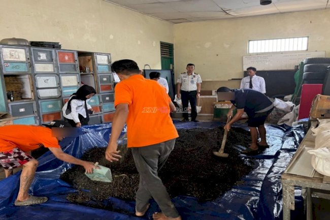 Dari Limbah Jadi Berkah, Lapas Tanjungpandan Bekali Warga Binaan Keterampilan Membuat Kompos