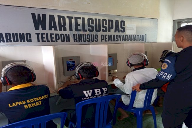 Lewat Wartelsuspas, Lapas Kotabaru Fasilitasi Komunikasi Warga Binaan dengan Keluarga