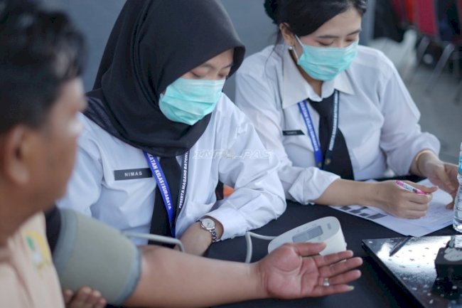 Sebanyak 100 Warga Binaan Lapas Surabaya Jalani Pemeriksaan Kesehatan Gratis