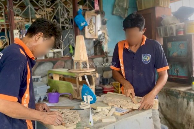 Dari Kuliner hingga Kerajinan Kayu, Warga Binaan Lapas Kotabaru Terus Berkarya