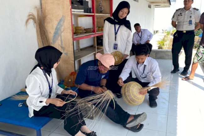 Rutan Majene Kembangkan Keterampilan Warga Binaan melalui Pembuatan Kerajinan Tangan