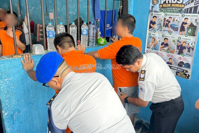 Perkuat Deteksi Dini Gangguan Keamanan, Rutan Marabahan Gelar Penggeledahan Acak