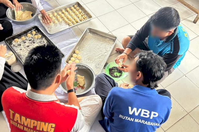 Rutan Marabahan Kembangkan Tata Boga melalui Pelatihan Pembuatan Donat