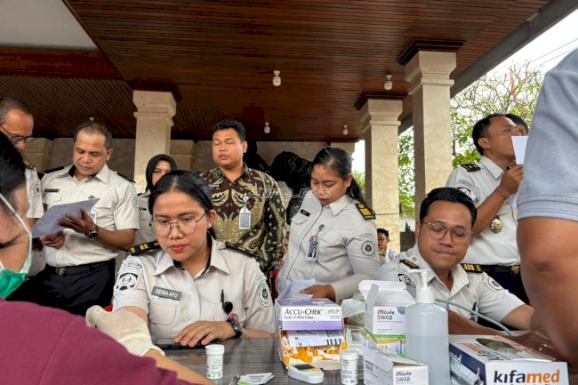 Bapas Denpasar Gandeng Puskesmas Denpasar Utara III Gelar CKG dan Skrining TBC bagi Pegawai