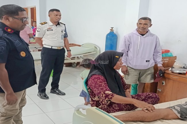 Rutan Masohi Pantau dan Pastikan Pengamanan Warga Binaan Dirawat di RSUD Masohi