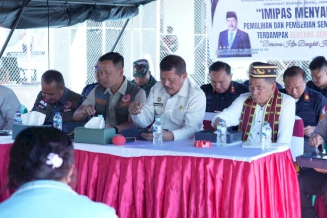 Di Tenda Pascabencana, Dirjenpas Makan Bersama Warga Binaan Rutan Ruteng