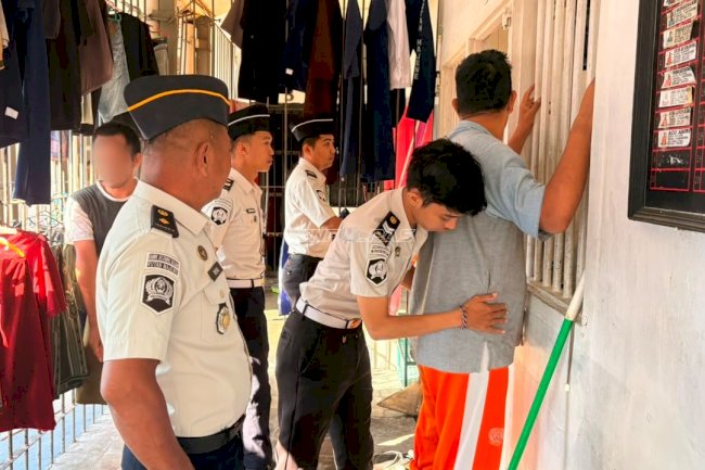 Cegah Gangguan Kamtib, Rutan Majene Rutin Geledah Hunian