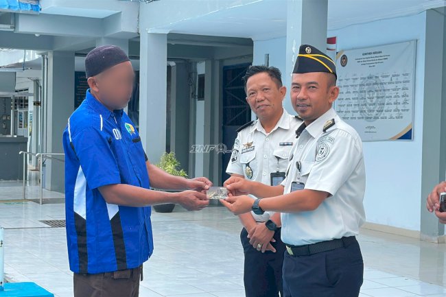 Apresiasi Produktivitas, Lapas Luwuk Salurkan Rp3,7 Juta Premi Hasil Kerja Warga Binaan