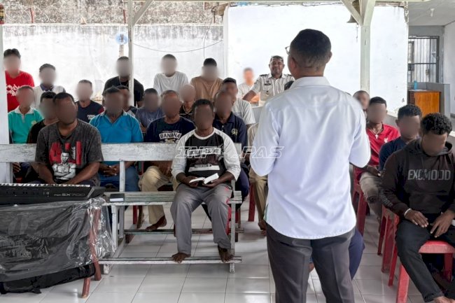 Gandeng Penyuluh Kemenag Malra, Lapas Tual Pastikan Hak Spiritual Warga Binaan Terpenuhi