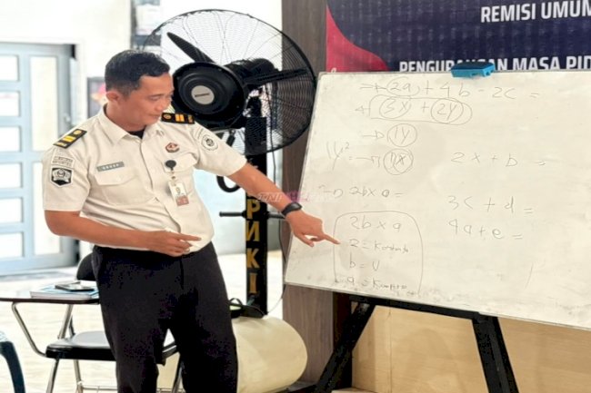Pelajari Matematika, Warga Binaan Paket B Lapas Narkotika Karang Pahami Dasar Aljabar
