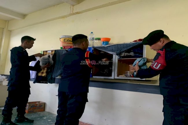 Tak Beri Celah Halinar, Lapas Pemuda Madiun Gencarkan Razia Blok Hunian Warga Binaan