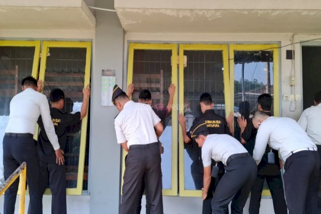 LPKA Martapura Perkuat Razia dan Edukasi Kebersihan di Blok Bougenvile