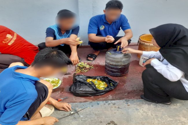 Belajar Olah Limbah, Warga Binaan Rutan Marabahan Produksi Eco Enzyme untuk Dukung Pertanian