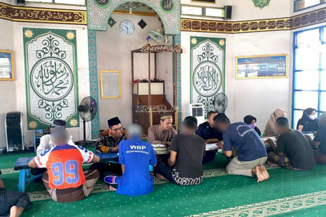Tak Ada Kata Terlambat untuk Belajar, Rutan Marabahan Ajarkan Warga Binaan Baca Al-Qur’an