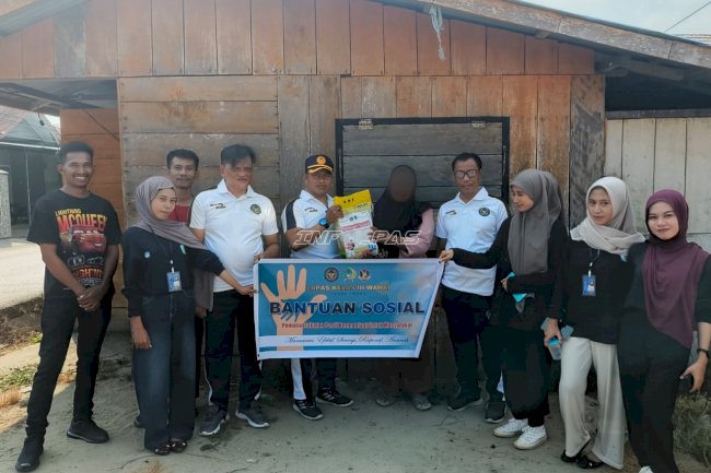 Tebar Kebaikan di Jumat Berkah, Lapas Wahai Salurkan Paket Bansos