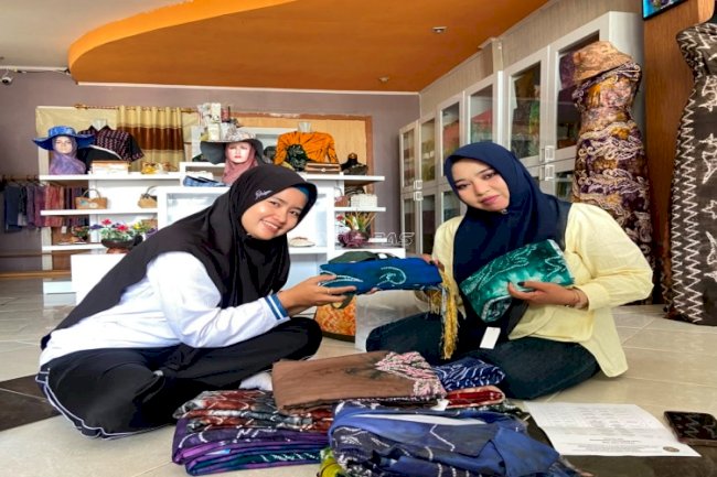 Produk Kerajinan Warga Binaan Lapas Kotabaru Dipasarkan melalui Ulfah Kreasi