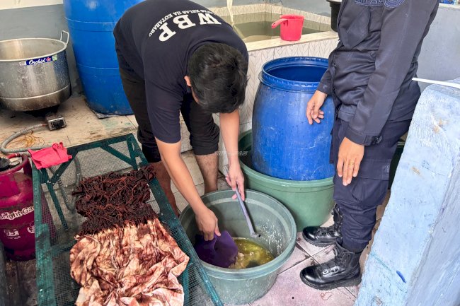 Kembangkan Kreativitas, Warga Binaan Lapas Kotabaru Berkarya lewat Sasirangan