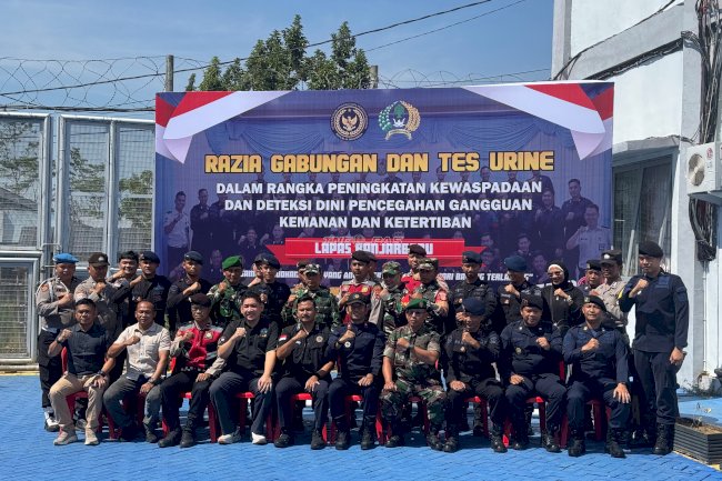 Berantas Halinar, Lapas Banjarbaru Gelar Razia dan Tes Urine bersama APH